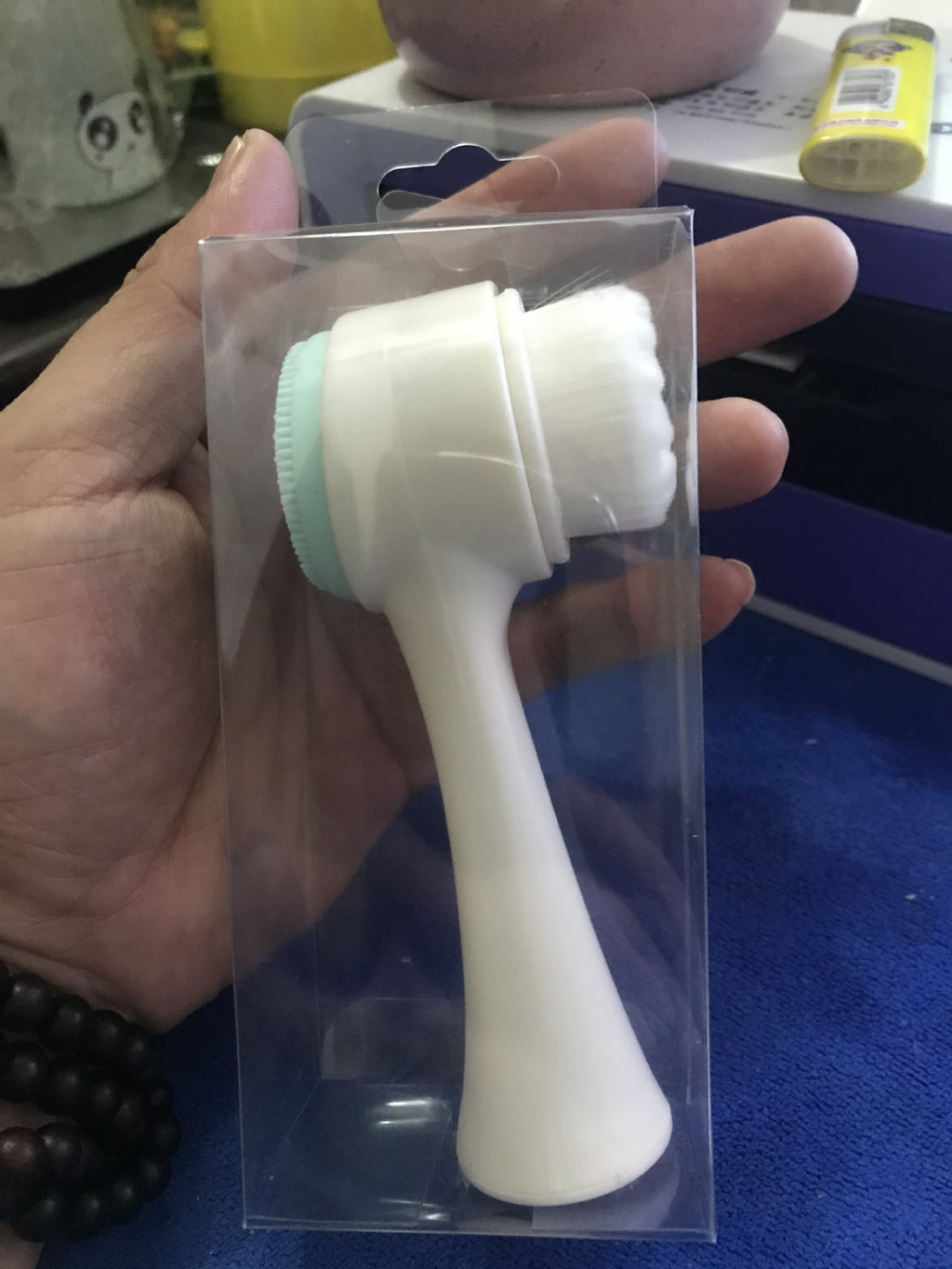 Veltrix Facial Cleansing Brush